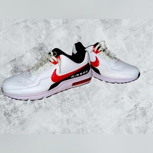 Men’s Nike Air Max.